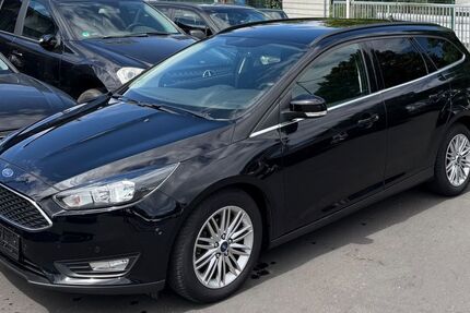 Ford Focus 135.000 km 5.999 &euro; Frankfurt am Main 60486