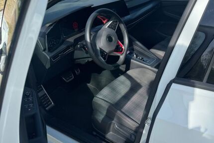 VW Golf 85.500 km 22.500 &euro; Nauheim 64569