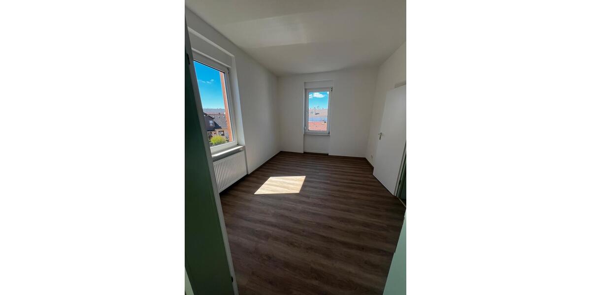 Einfamilienhaus Darmstadt Darmstadt-West - 10 Zimmer, 195 m&sup2;, 2.425&euro; | Angebot:26267907