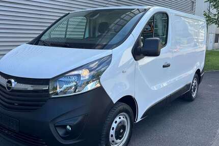 Opel Vivaro 85.000 km 13.499 &euro; Frankfurt am Main 65933