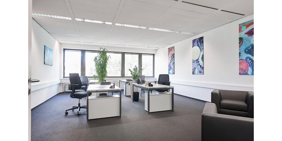 Perfekte Bürooption: Renoviert, komplett möbliert und mit erstklassigen Annehmlichkeiten!* zimmer