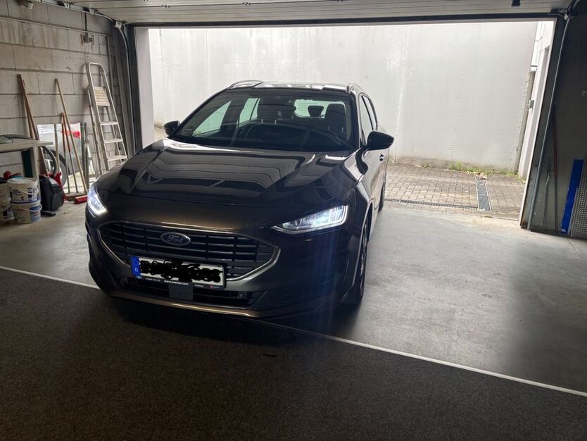 Ford Focus 60.000 km 16.400 € Frankfurt am Main 60388