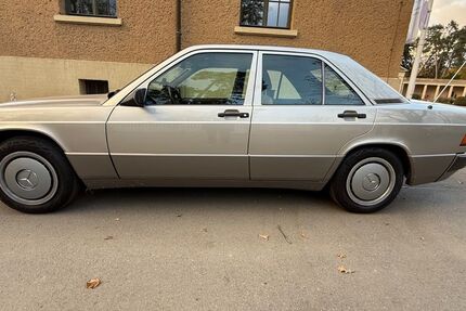Mercedes-Benz 190 134.900 km 8.900 &euro; Darmstadt 64293