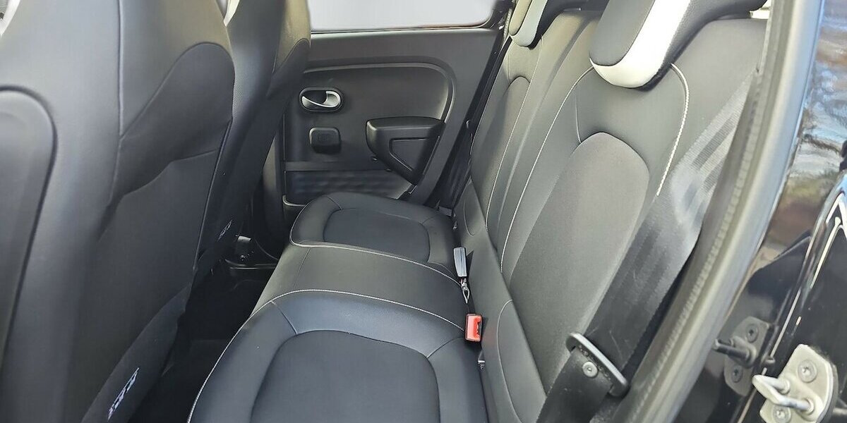 Renault Twingo Urban Night Electric 30.000 km 12.990 &euro; Schwalbach/Taunus 65824