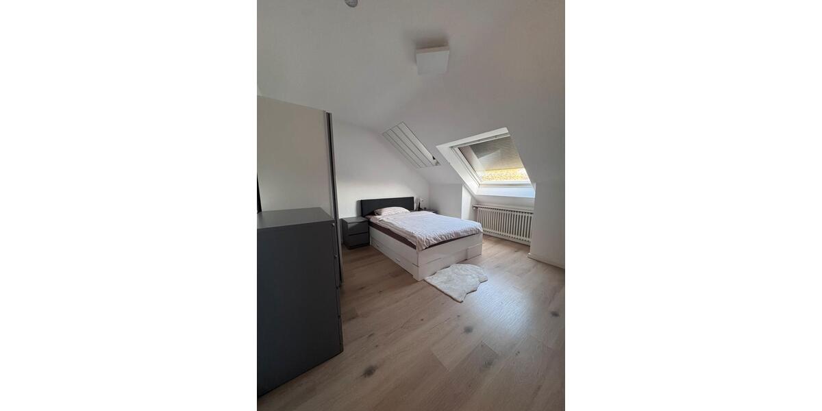 2 Zi DG Whg mit EBK, Balkon 2 zimmer