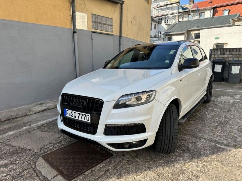 Q7