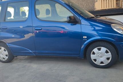 Toyota Yaris 217.000 km 2.000 € Frankfurt am Main 65933
