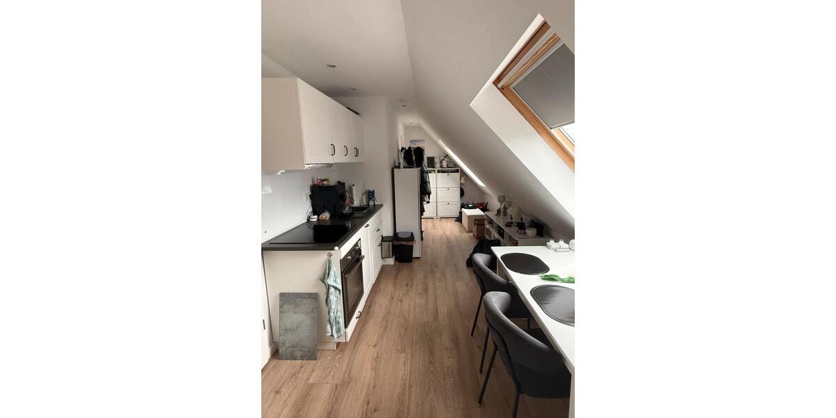 Dachgeschoßwohnung Hanau - 2 Zimmer, 45 m&sup2;, 880&euro; | Angebot:26477114