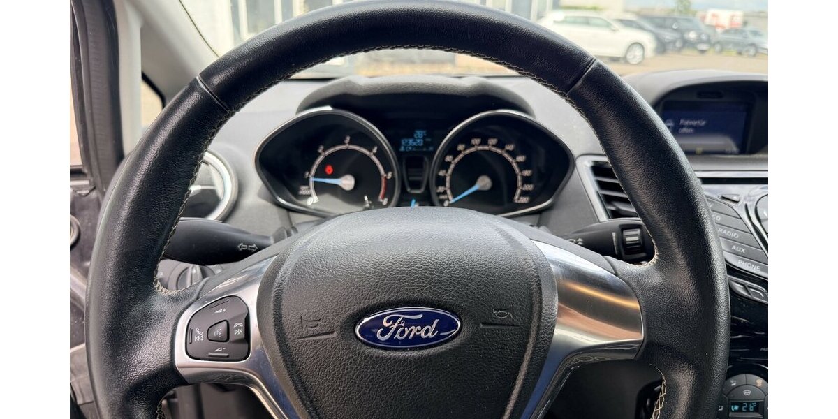 Ford Fiesta 1.5 TDCI Titanium/2Hd 123.000 km 5.990 &euro; Frankfurt 60386