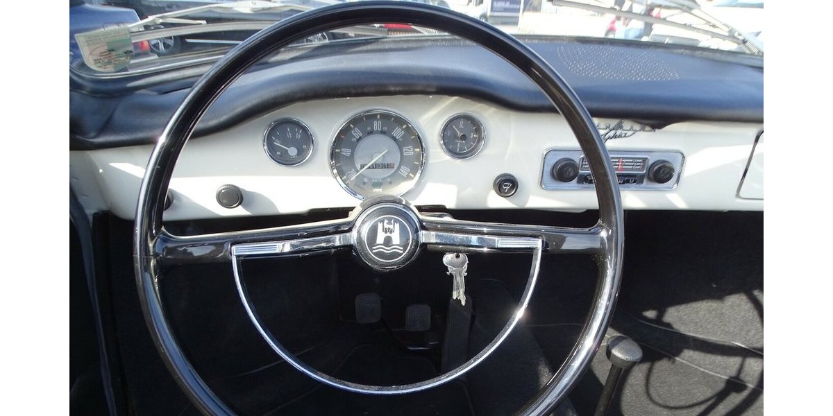 VW Karmann Ghia Cabrio vollstständig restauriert 77.200 km 49.900 &euro; Rodgau 63110