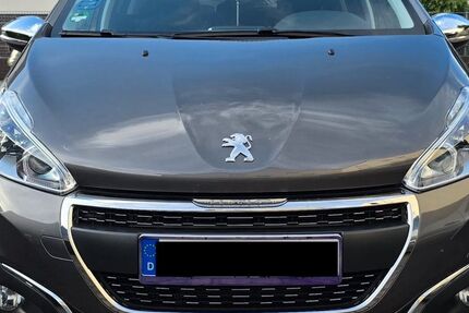 Peugeot 208 67.300 km 8.000 &euro; Hanau 63456