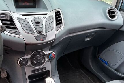 Ford Fiesta 150.000 km 3.490 &euro; Frankfurt 60487