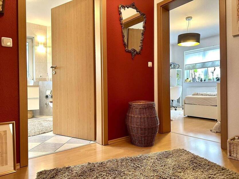 Einziehen und wohlfühlen! - 2 Familienhaus inkl. Garage - gesuchte Wohnlage 6 zimmer