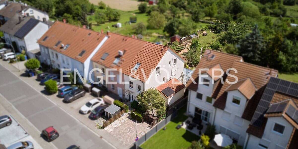 Reihenendhaus Rosbach vor der Höhe Nieder-Rosbach - 5 Zimmer, 155 m&sup2;, 620.000&euro; | Angebot:26886576