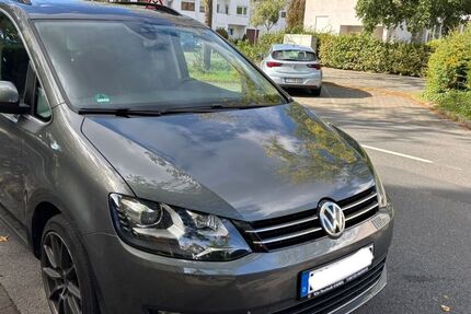 VW Sharan 229.000 km 14.150 € Offenbach 63067