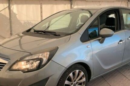 Opel Meriva 88.000 km 4.990 &euro; Frankfurt am Main 65933