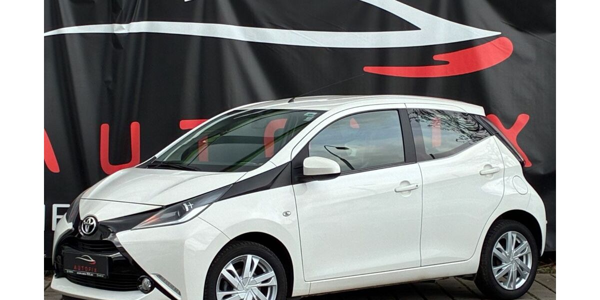 Toyota Aygo (X) 100.000 km 7.200 &euro; Mühlheim am main 63165