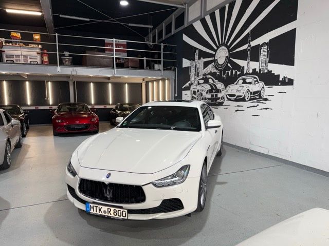 Maserati Ghibli 134.200 km 23.900 &euro; Eddersheim 65795