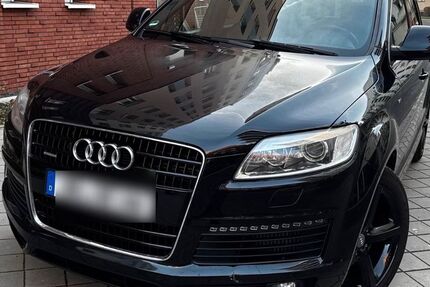 Audi Q7 235.000 km 11.990 &euro; Obertshausen 63719