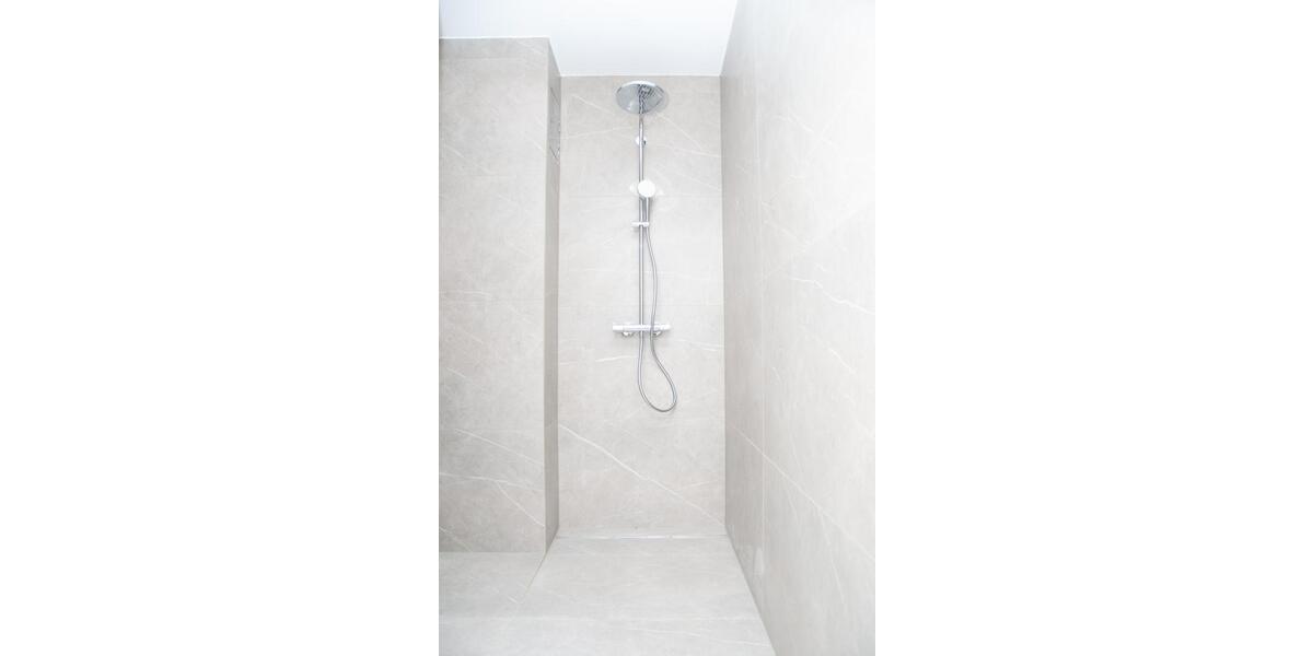 Außergewöhnlich schöne 2 Zimmer-Wohnung mit perfekter Verkehsanbindung 2 zimmer