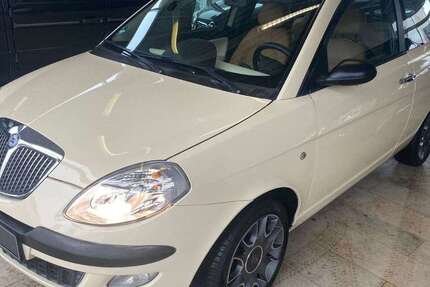 Lancia Ypsilon 163.000 km 1.999 &euro; Neu-Isenburg 63263