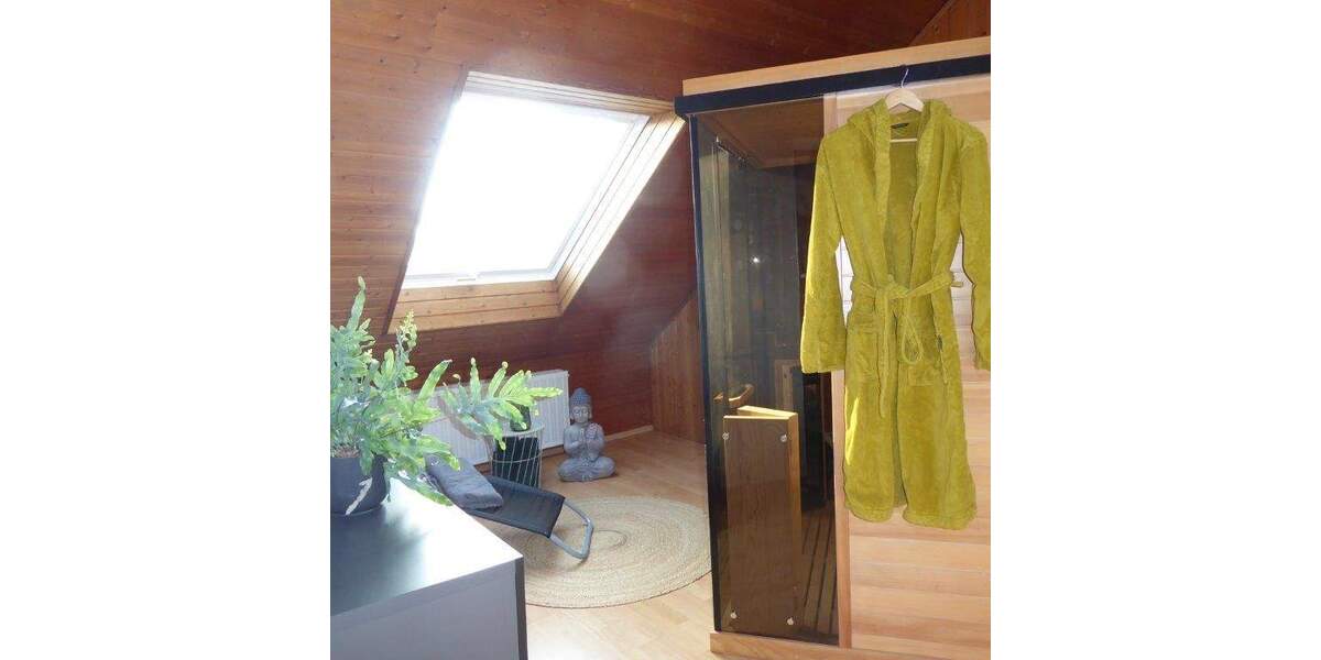 Etagenwohnung Rosbach vor der Höhe Rodheim - 7 Zimmer, 170 m&sup2;, 1.550&euro; | Angebot:24657672