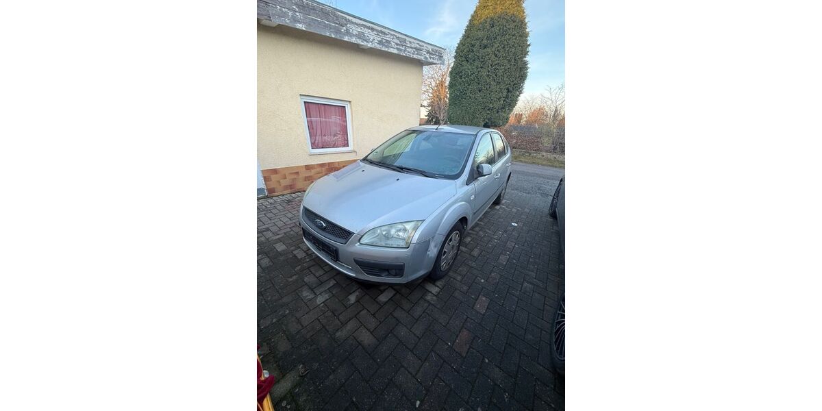 Ford Focus 234.000 km 950 &euro; Schaafheim 64850