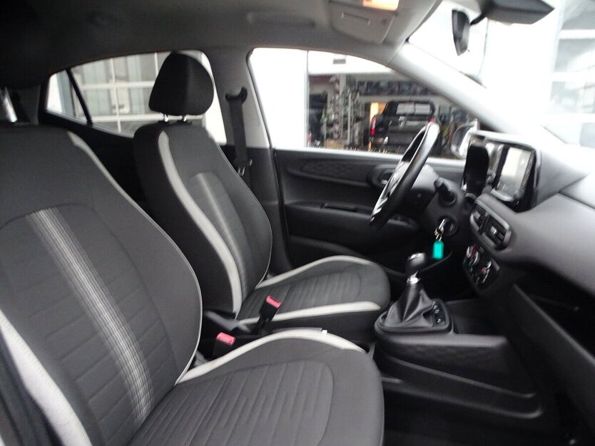 Hyundai i10 1,0l Edition 30 Klima, Spurhalteassistent, App 35.424 km 11.790 € Rodgau 63110