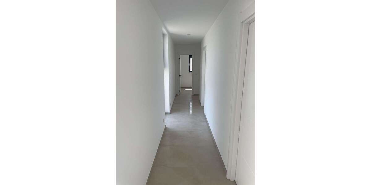 Etagenwohnung Rüsselsheim - 3 Zimmer, 97 m&sup2;, 1.600&euro; | Angebot:27101098