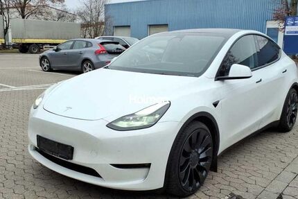 Tesla Model Y 118.188 km 31.290 &euro; Eschborn 65760
