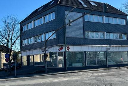 Einzelhandelsfläche mit breiter Schaufensterfront direkt an der Hauptstraße zimmer