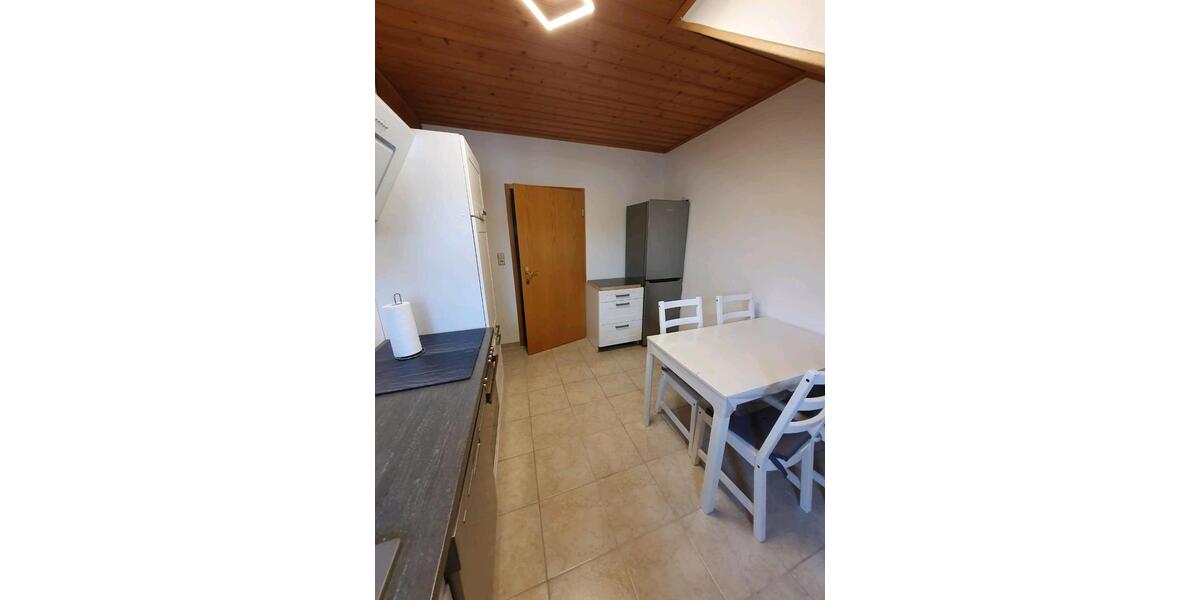 Dachgeschoßwohnung Schaafheim - 4 Zimmer, 89 m&sup2;, 975&euro; | Angebot:26425609