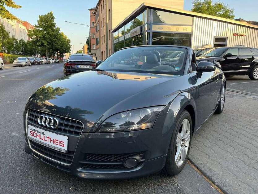 TT