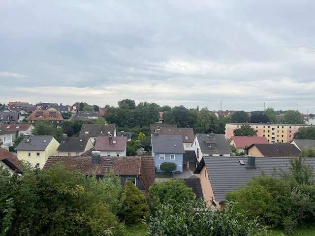 Einfamilienhaus Nidderau - 8 Zimmer, 300 m&sup2;, 720.000&euro; | Angebot:25472875