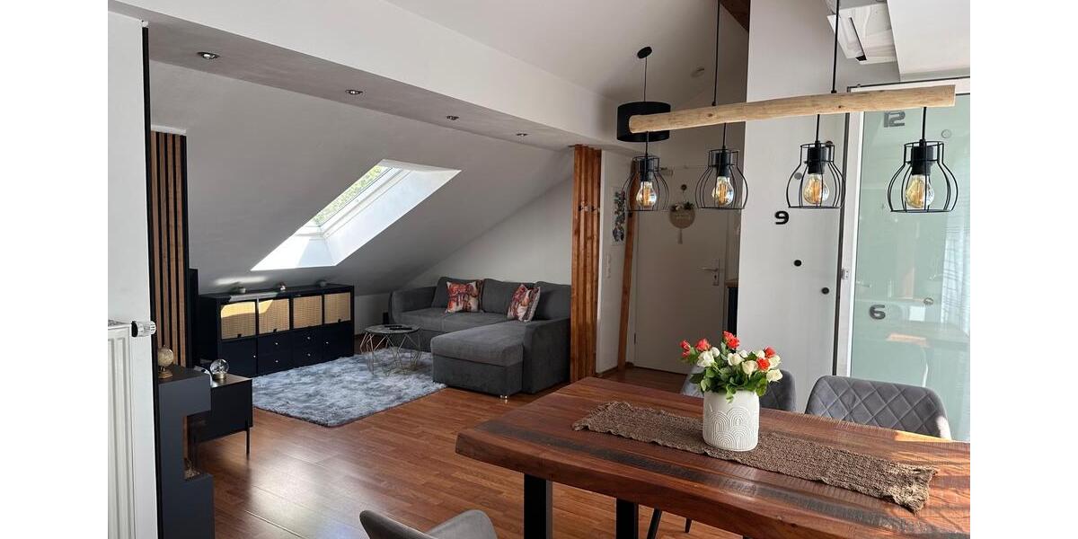 Dachgeschoßwohnung Maintal - 2 Zimmer, 53 m&sup2;, 600&euro; | Angebot:26527293