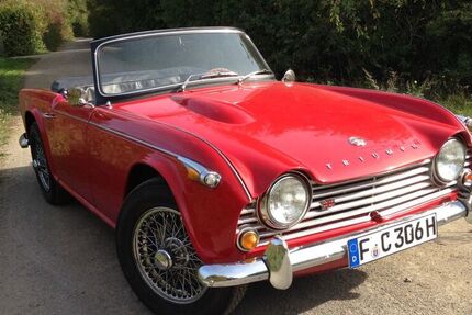 Triumph TR4