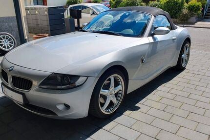 BMW Z4 167.000 km 9.400 € Frankfurt am Main 60437