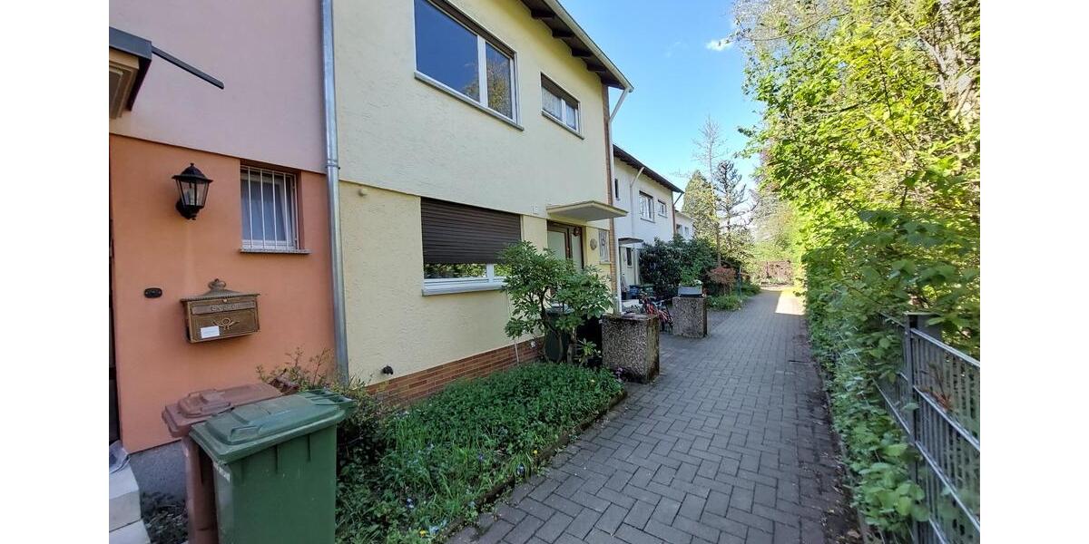 Reihenhaus Heusenstamm - 6 Zimmer, 148 m&sup2;, 435.000&euro; | Angebot:26423703