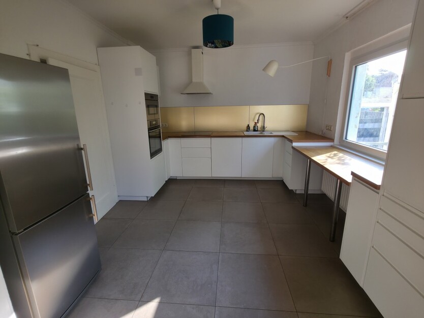 *Für die kleine Familie! Idyllisches Einfamilienhaus mit Atelier in begehrter Wohnlage von Hanau* 5 zimmer