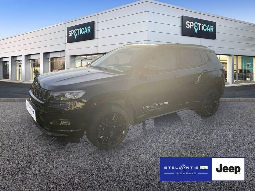 Jeep Compass 28.100 km 25.550 € Frankfurt 60314