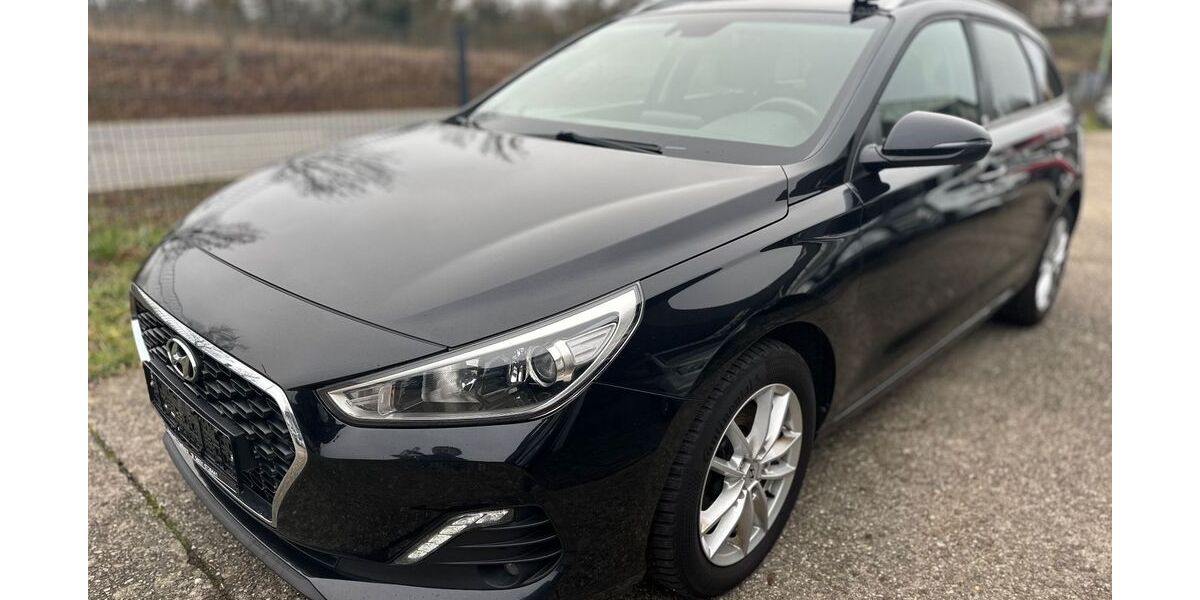 Hyundai i30 164.000 km 9.750 &euro; Friedberg 61169