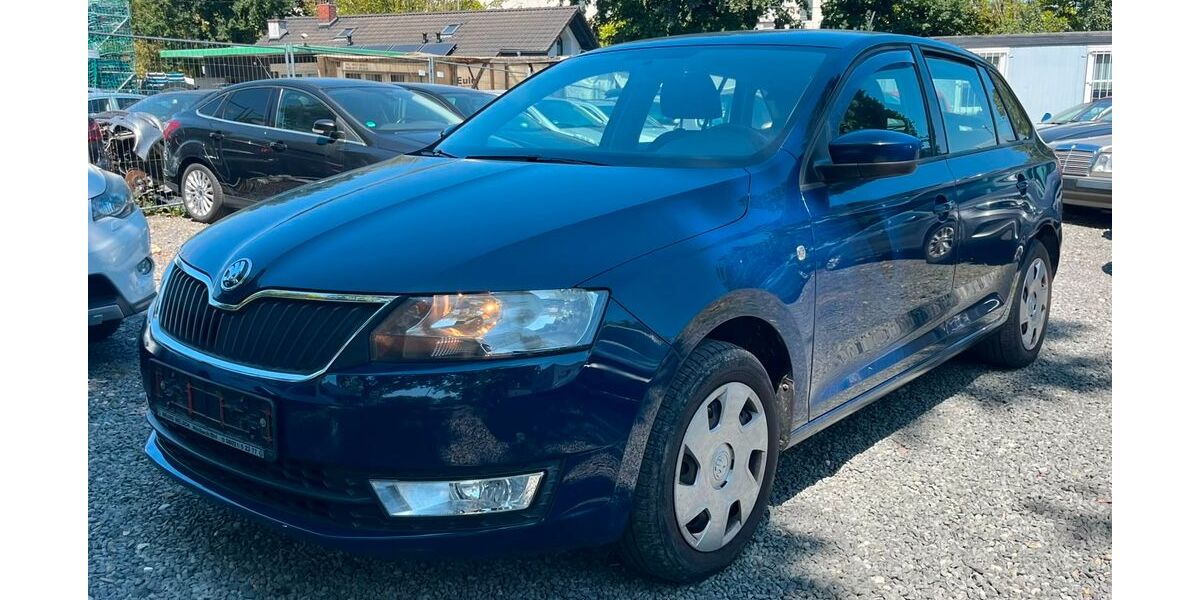 Skoda Rapid 196.000 km 3.290 &euro; Frankfurt 65933