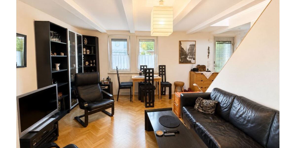 Gepflegtes Reihenmittelhaus mit eingewachsenem Garten am Frankfurter Berg - Erbbaurecht - Reihenhaus Frankfurt am Main Eschersheim | Angebot:27330210