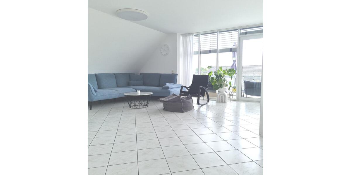 Dachgeschoßwohnung Kleinostheim - 5.5 Zimmer, 240 m&sup2;, 1.700&euro; | Angebot:26660338