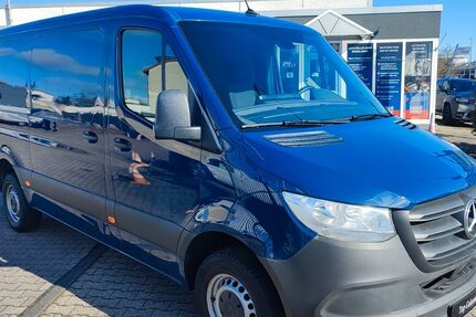 Mercedes-Benz Sprinter 179.900 km 22.500 &euro; Rüsselsheim 65428