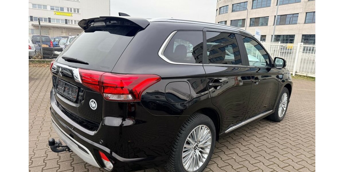 Mitsubishi Outlander PHEV Top 4WD/2Hd/TopZustand 139.100 km 16.999 &euro; Frankfurt 60386