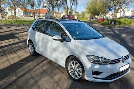 VW Golf Sportsvan 97.500 km 12.800 &euro; Karben 61184