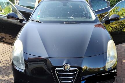 Alfa Romeo Giulietta 156.186 km 3.999 &euro; Dietzenbach 63128