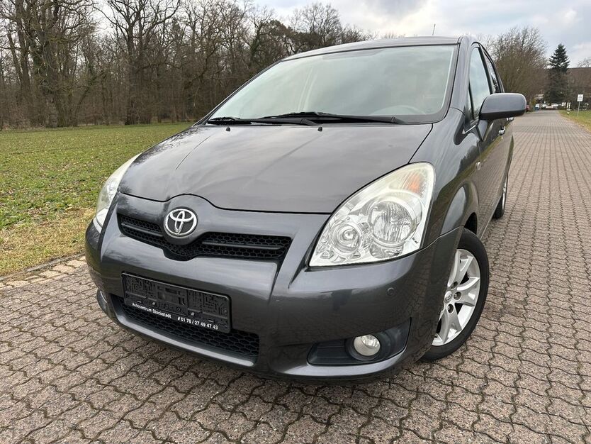 Toyota Corolla Verso 214.000 km 3.990 € Stockstadt 63811