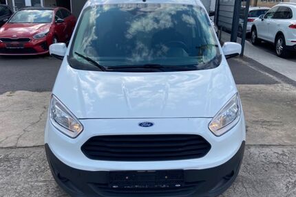 Ford Transit Courier 122.000 km 9.250 € Hanau 63450